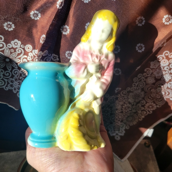 Vintage Pottery Girl Vase ~ MCM ~ USA Pottery (?) ~ 1950s (?) ~ FINAL PRICE - Picture 4 of 16